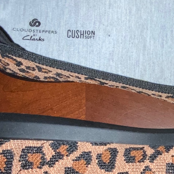 CLARKS LEOPARD PRINT KNIT BALLET FLAT 8W. CLOUDSTEPPER - Picture 6 of 10